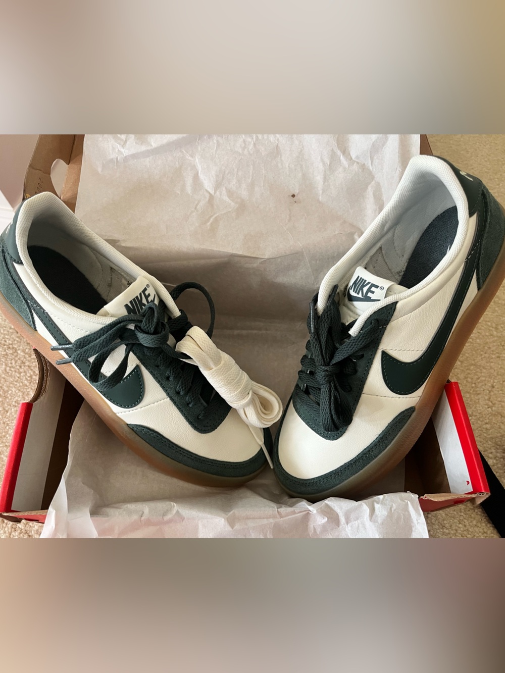 Nike Low-Top Sneakers in Cream and Forest Green with Gum Sole - Picture 4 of 6
